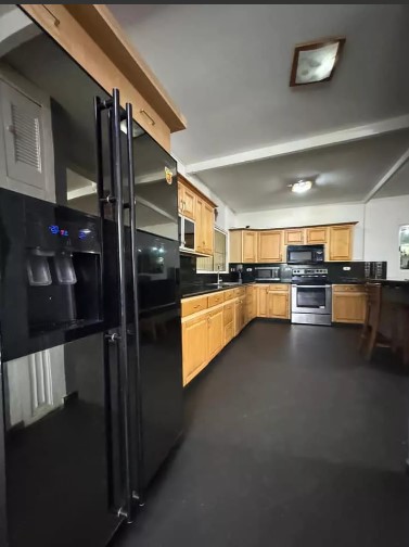 Stately Family Residence in Trigal Norte - Casa en El Trigal Norte